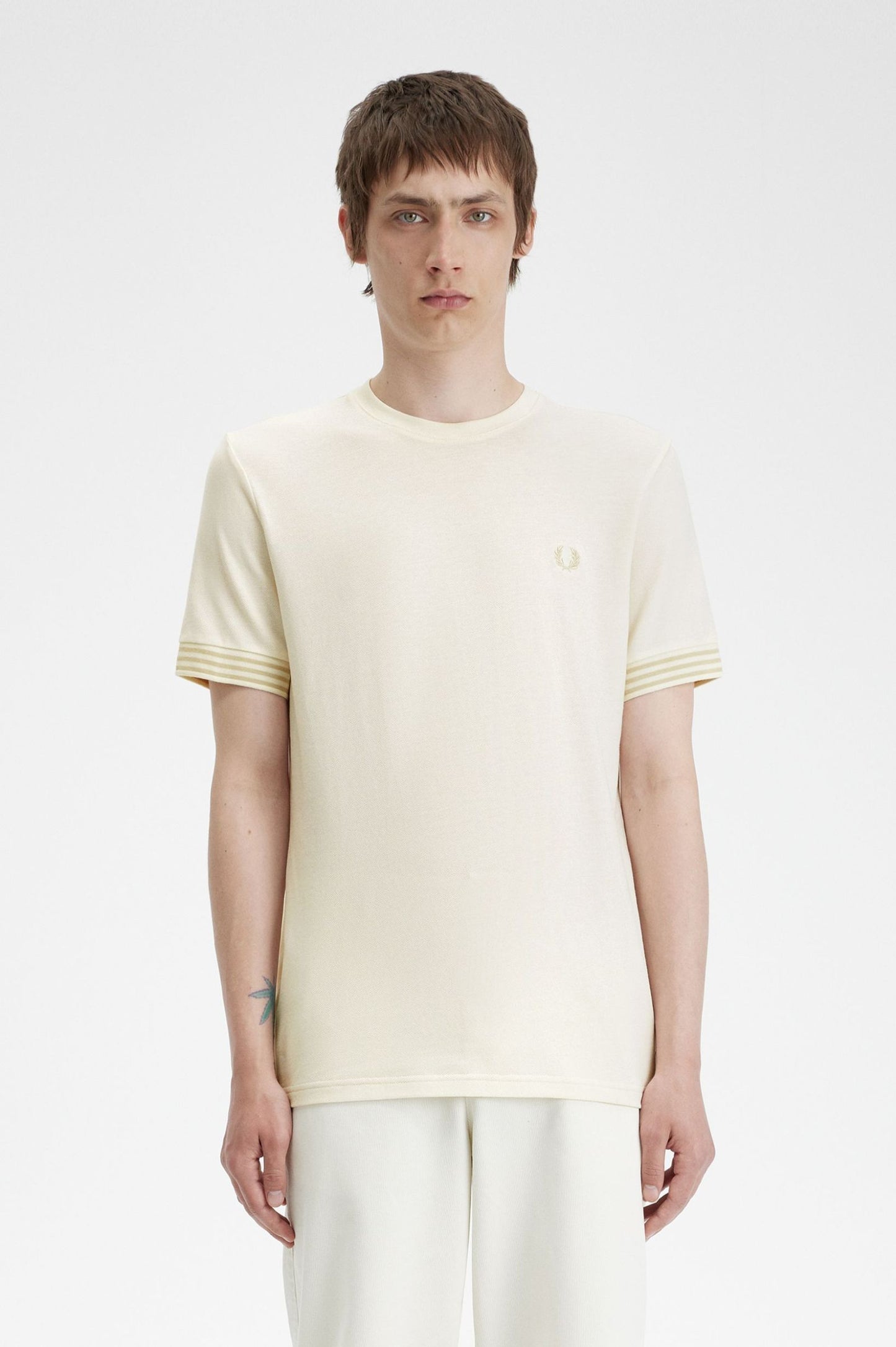 CAMISETA FRED PERRY  CON PUÑOS A RAYAS M7707