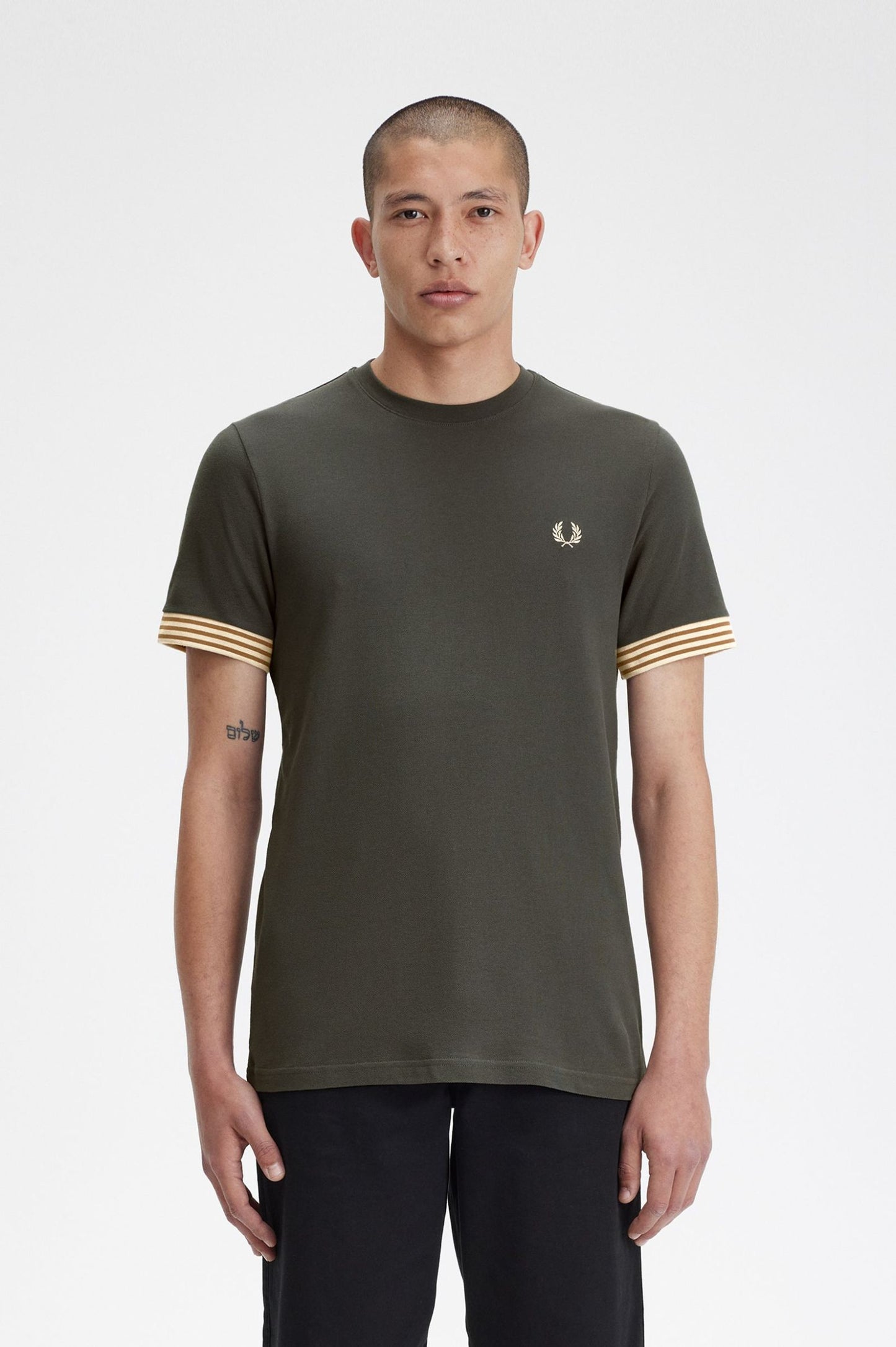 CAMISETA FRED PERRY CON PUÑOS A RAYAS M7707